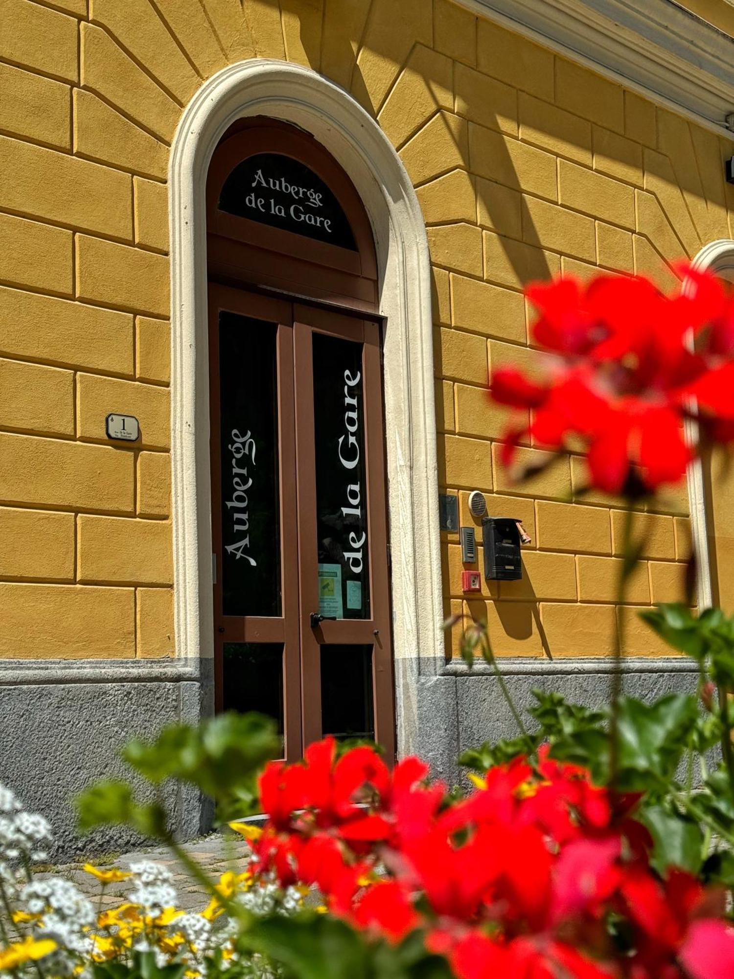 Auberge De La Gare - Dortoir & Ostello Hone Εξωτερικό φωτογραφία